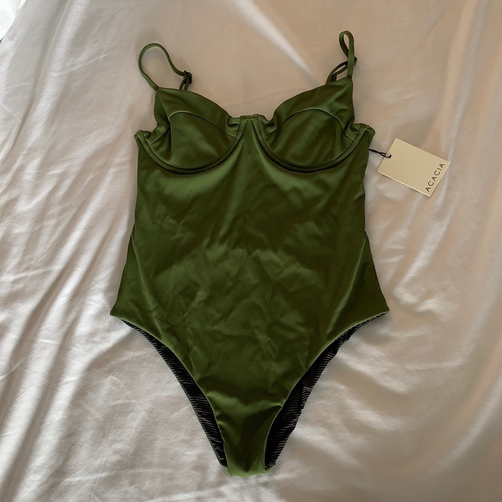 NEW ACACIA MARLOW ONE PIECE - BASIL - SIZE MEDIUM